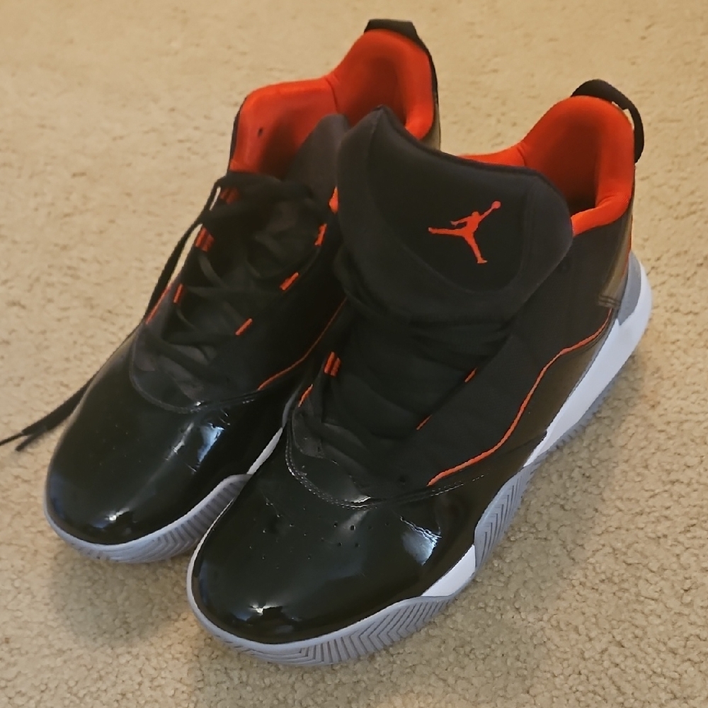 Men's Nike Jordan Black and Red High-Top Sneakers